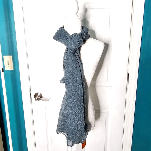 Scarf bundle (one NWT) - Picture 8 of 14